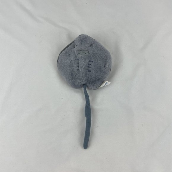 Sea World Vintage Gray Stingray Manta Ray 11” Plush Stuffed Animal - Picture 3 of 5